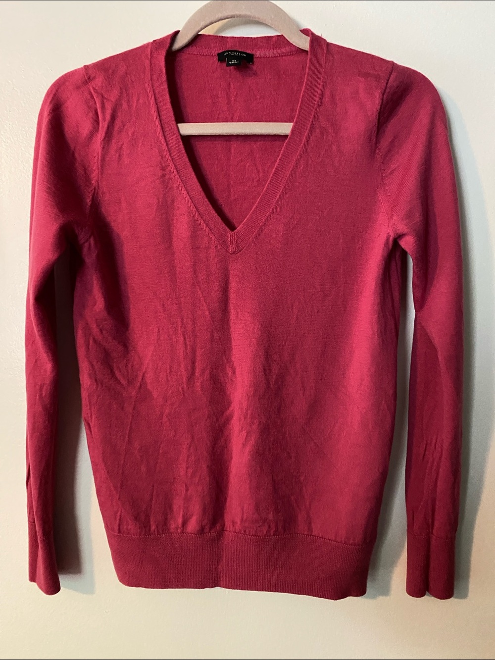 Ann Taylor V-Neck Sweater in Raspberry